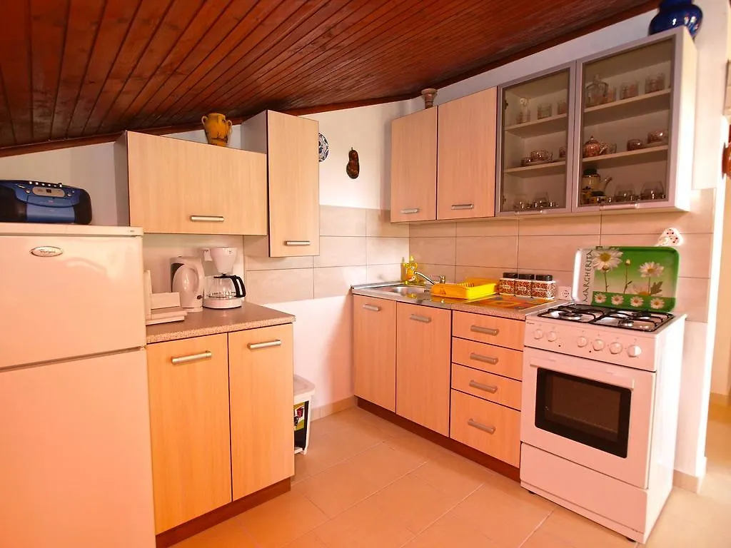 Apartments Milica 1391 Banjole