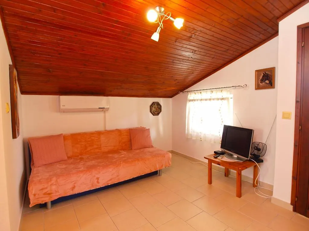 Apartments Milica 1391 Banjole