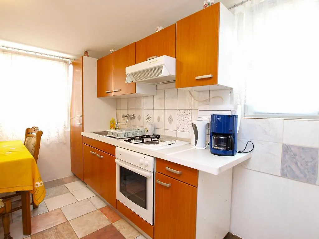 Apartments Milica 1391 Banjole