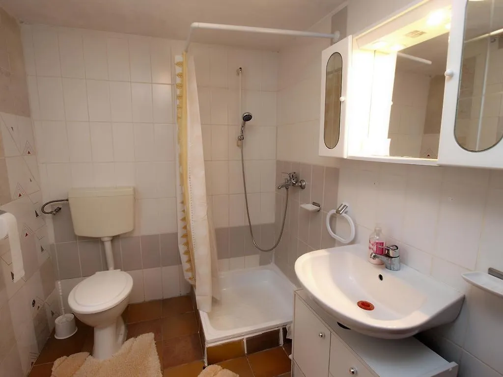 Apartments Milica 1391 Banjole